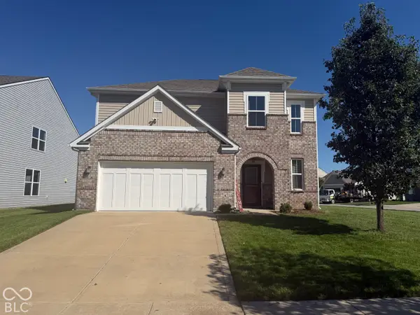 2262 Creekland Creek, Columbus, IN 47201