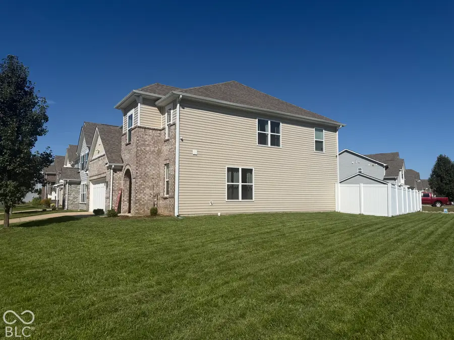 2262 Creekland Creek, Columbus, IN 47201 - #2