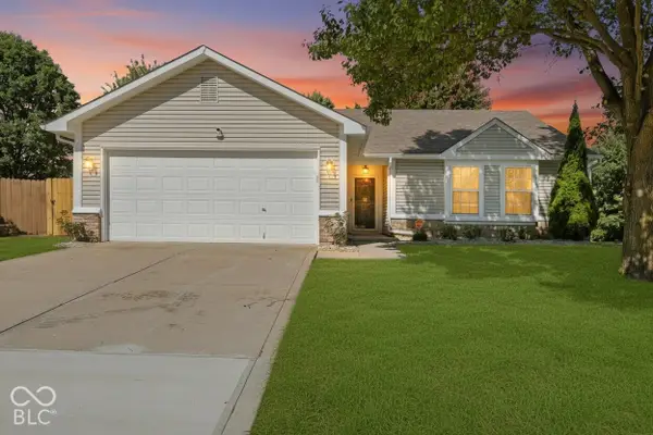 9904 Comb Run Court, Avon, IN 46123