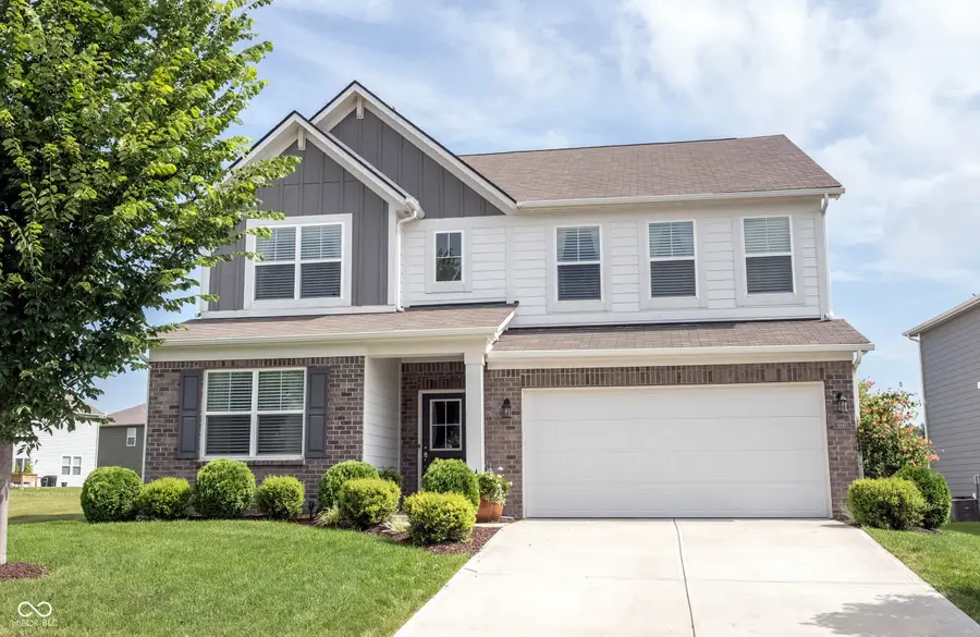 4860 W Safford Drive, New Palestine, IN 46163 - #2