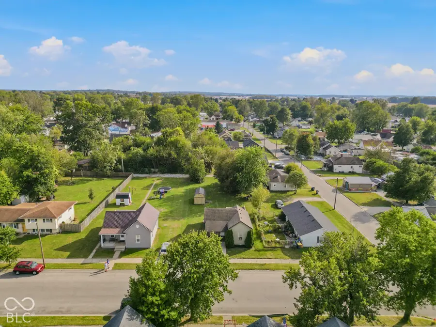 723 W Oak Street, Seymour, IN 47274 - #2