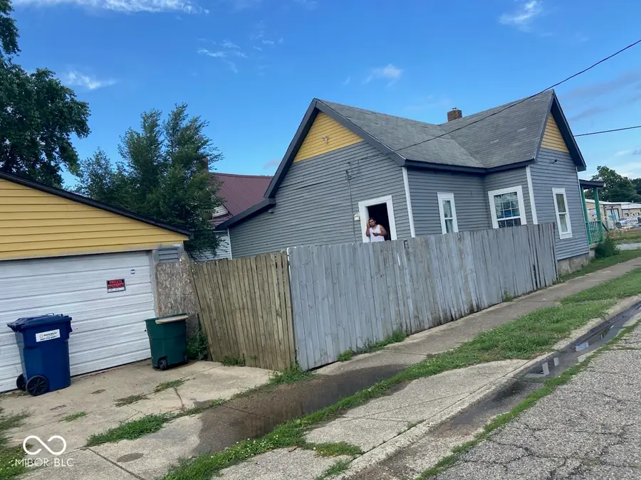 100 N 14th Street, Terre Haute, IN 47807 - #3