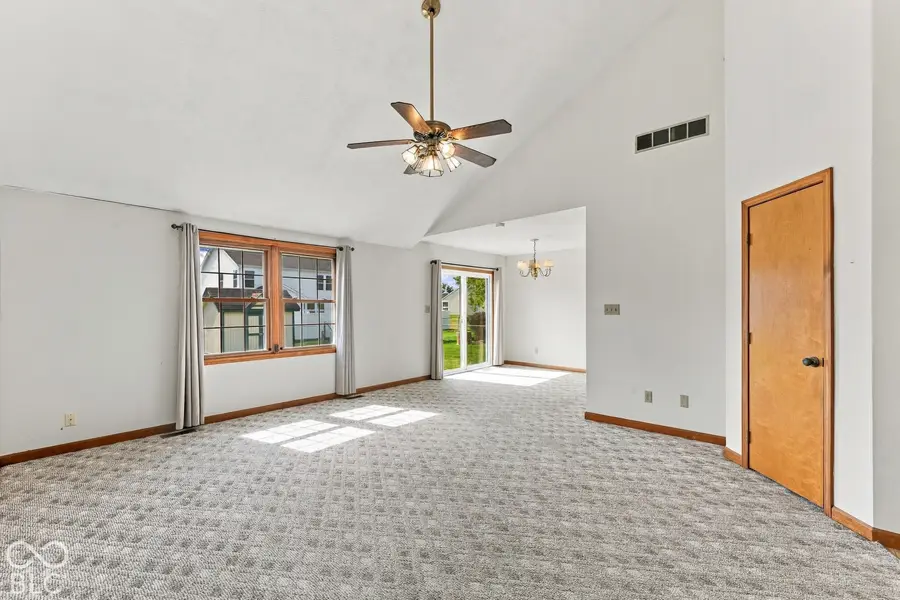 3727 Bonaventure, Columbus, IN 47203 - #2