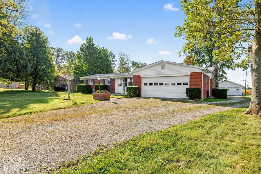 149 W Hickory Drive, Greenfield, IN 46140 - #3