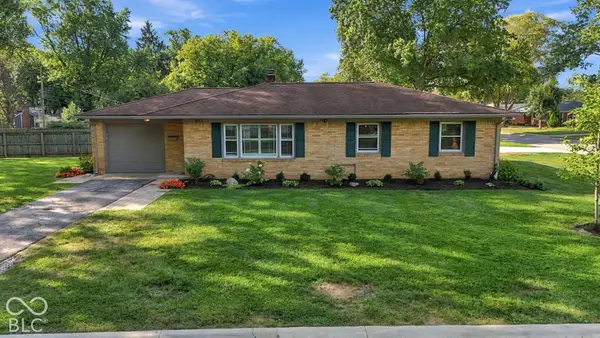 895 W Poplar Street, Zionsville, IN 46077