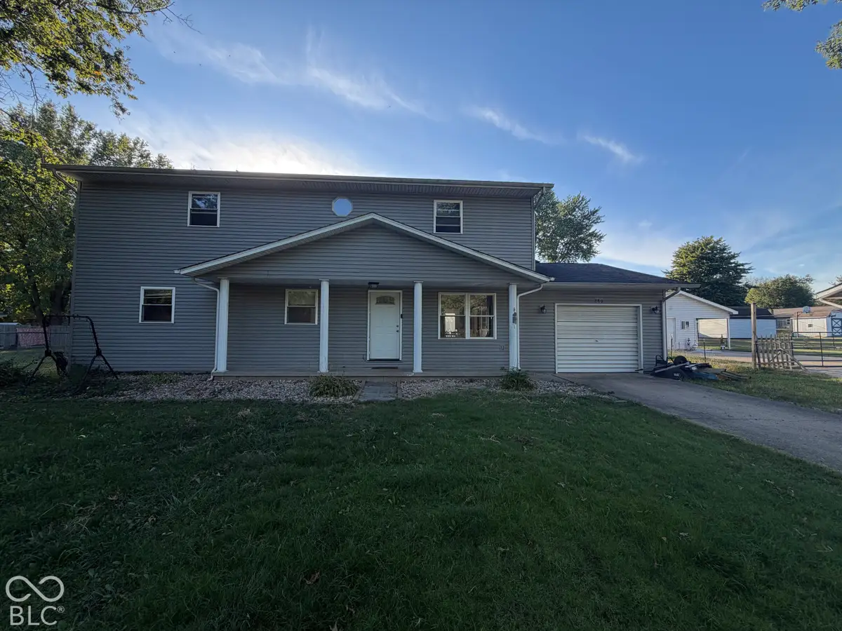 280 9th Street Nw, Linton, IN 47441 - #1