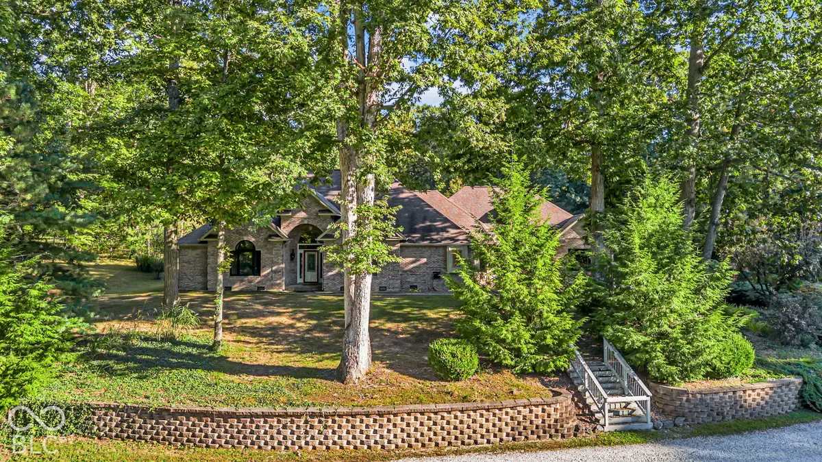 6545 W Twin Lakes Drive, Martinsville, IN 46151 - #1