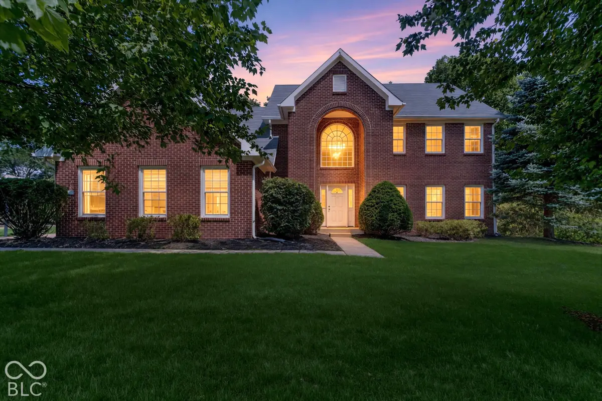 5786 Gyrfalcon Place, Carmel, IN 46033 - #1