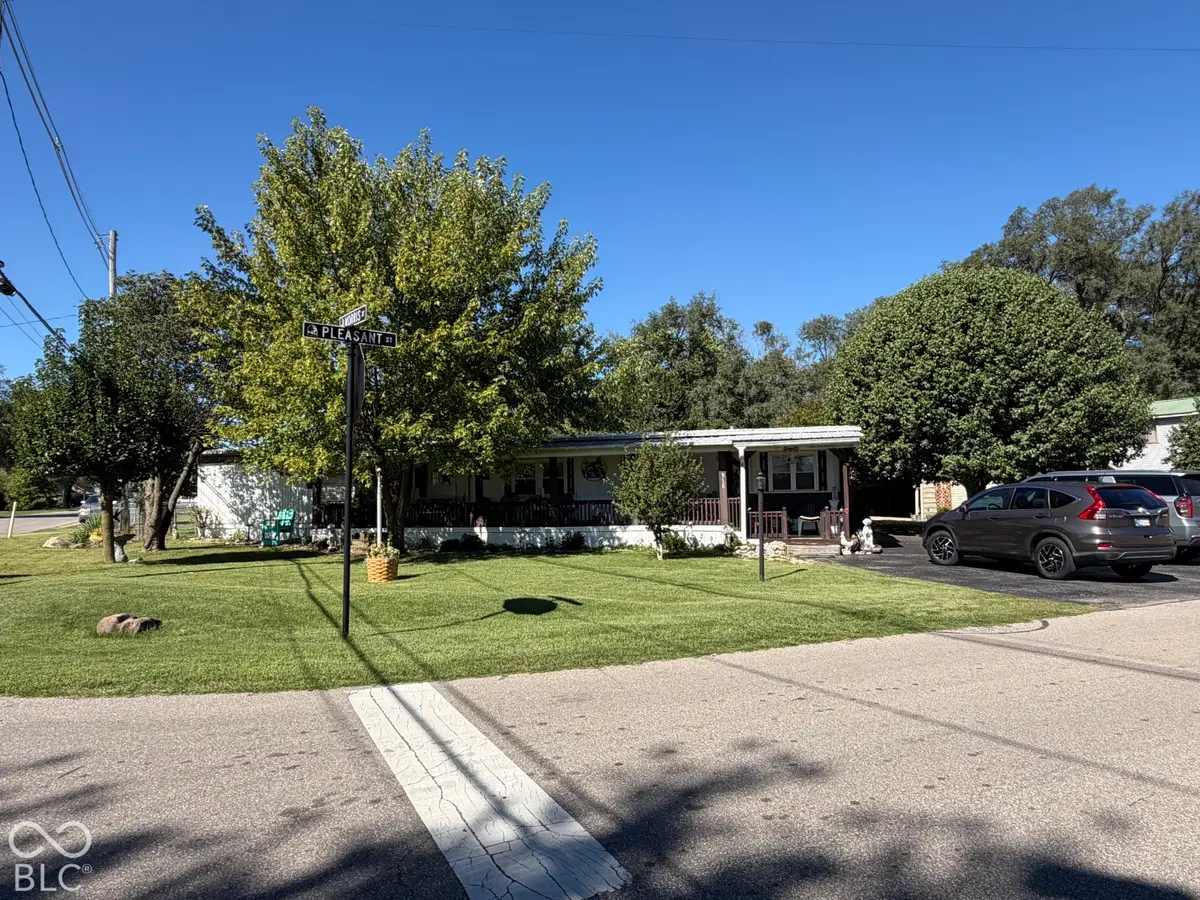 916 S Pleasant Street, Edinburgh, IN 46124 - #1