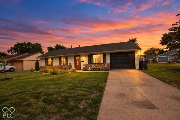 1021 Eastlawn Drive, Whiteland, IN 46184