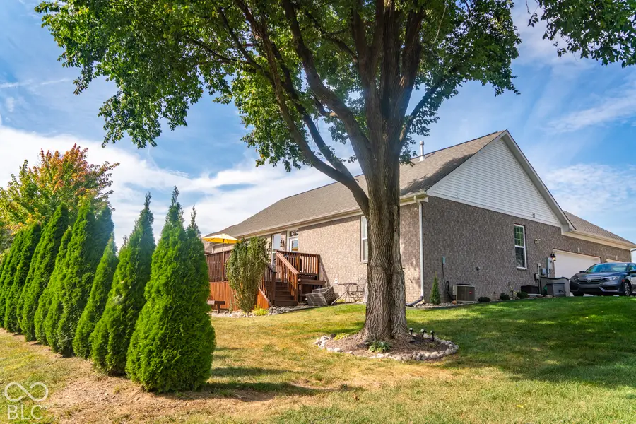 287 S Woodridge Drive, Pittsboro, IN 46167 - #3