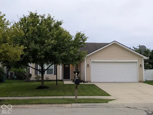 12501 Old Pond Road, Noblesville, IN 46060