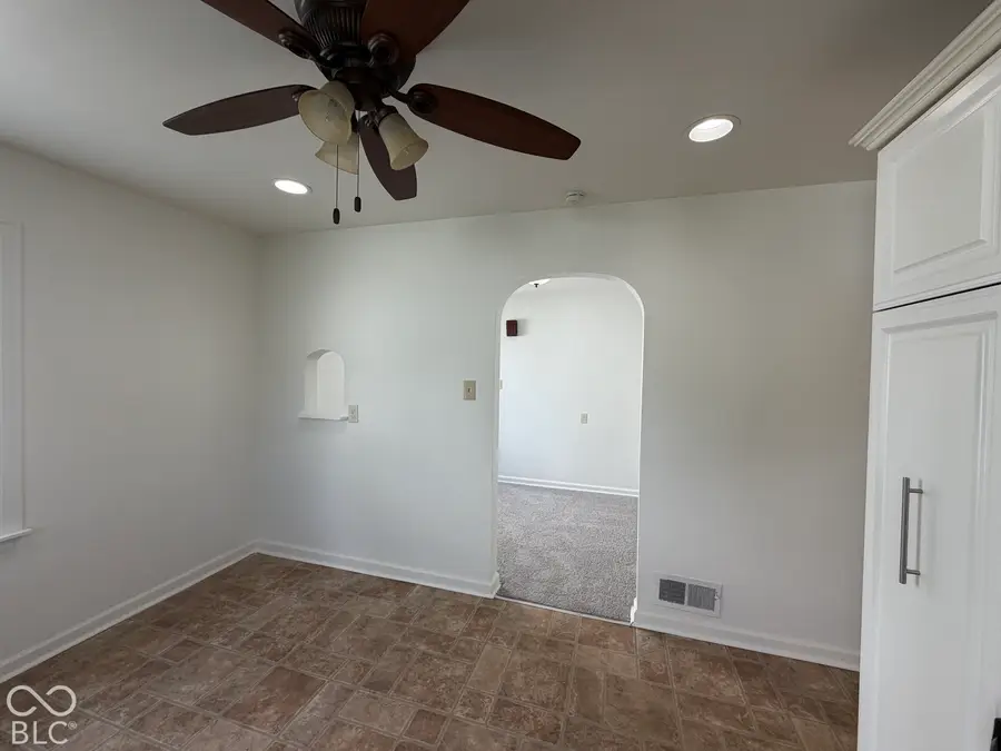 122 S 6th Avenue, Beech Grove, IN 46107 - #2