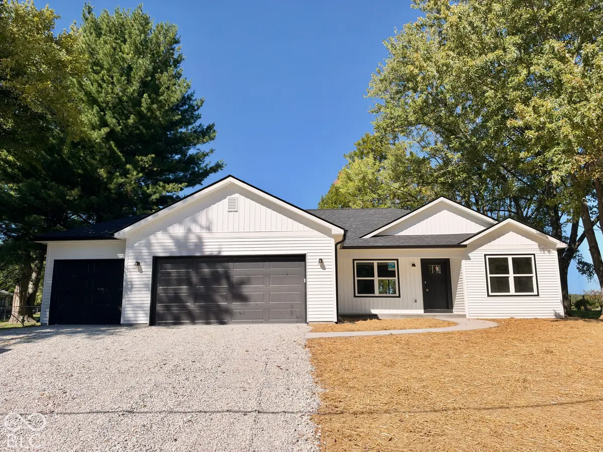 36 Lincoln Hills, Coatesville, IN 46121 - #1
