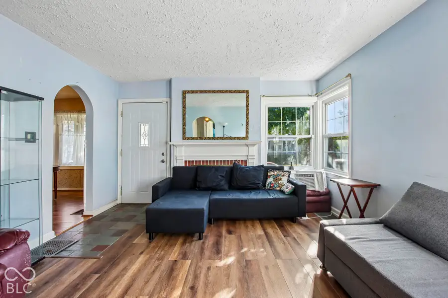 140 S 7th Avenue, Beech Grove, IN 46107 - #3