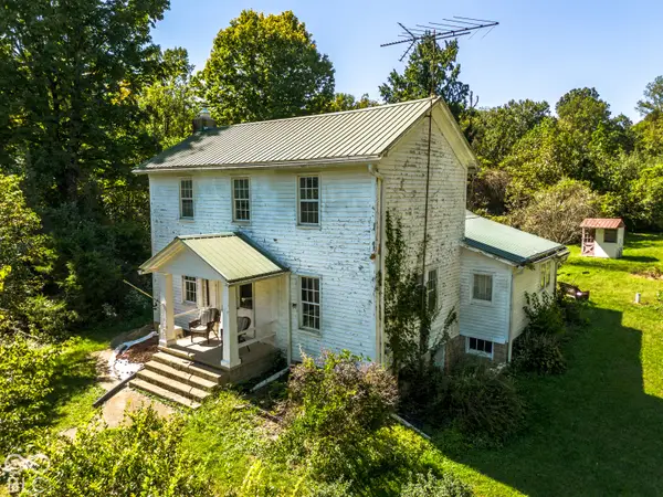 5961 Flowing Well Road, Poland, IN 47868