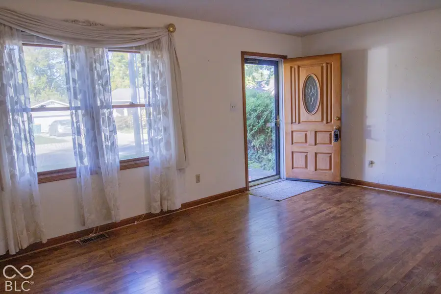 307 E North Street, Westfield, IN 46074 - #2