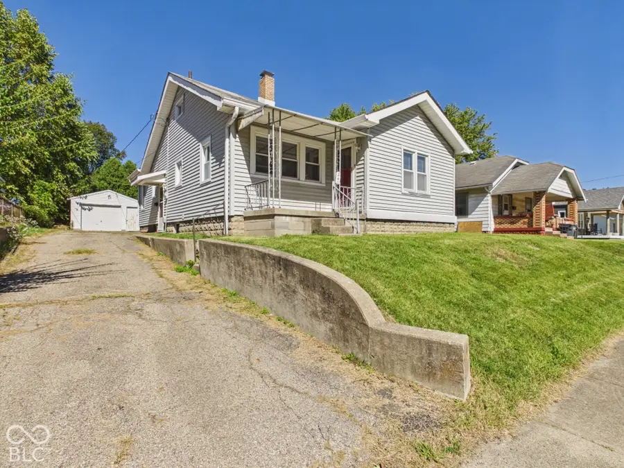 240 W 37th Street, Anderson, IN 46013 - #3