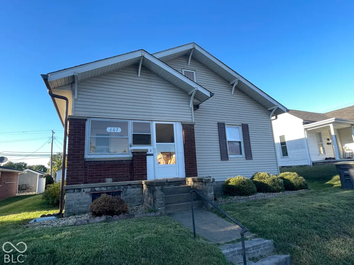 607 E 4th, Seymour, IN 47274 - #1