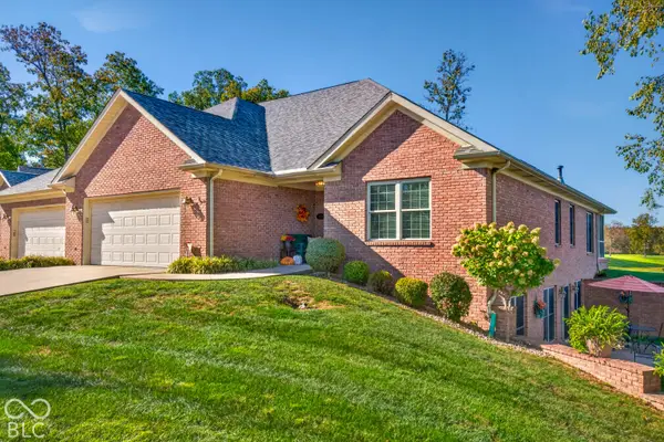 151 Westavia Boulevard #17, Scottsburg, IN 47170