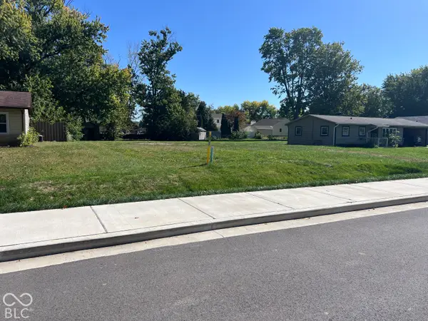 1013 W Auman Drive, Carmel, IN 46032