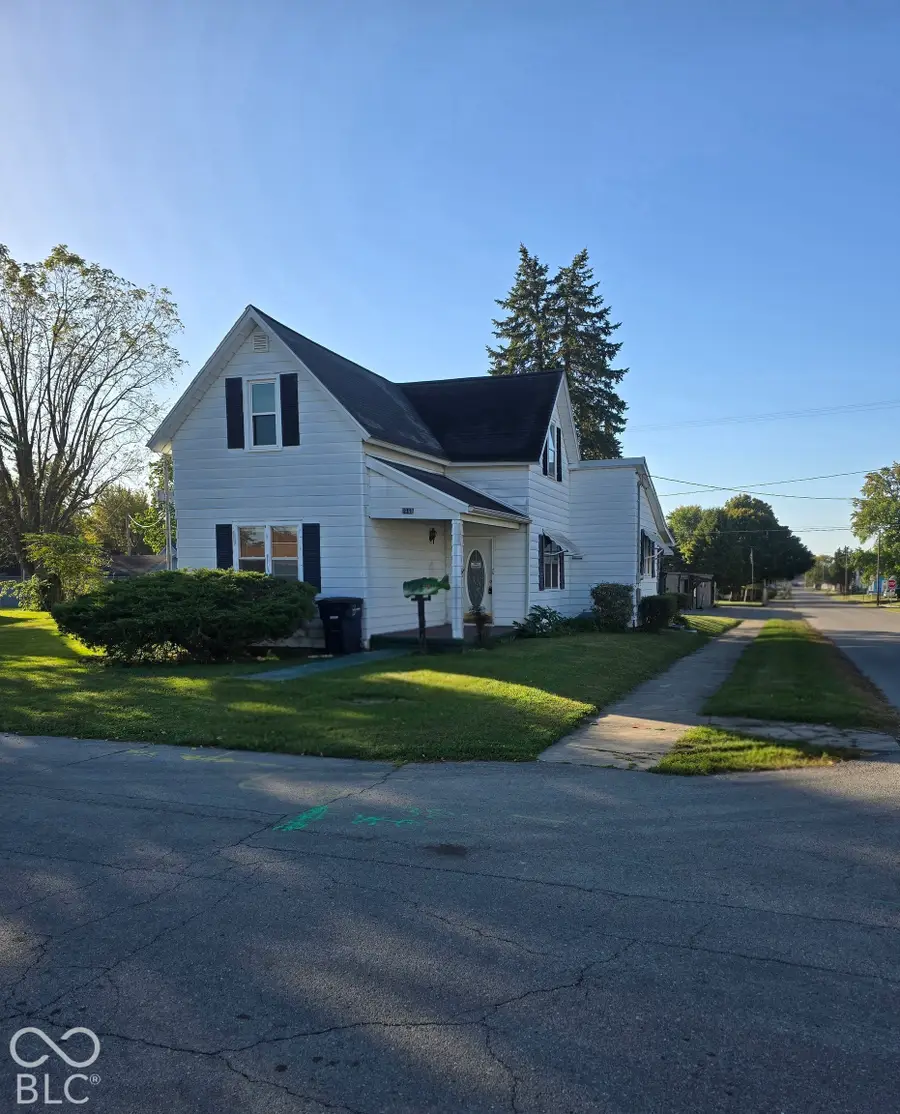 1901 N E Street, Elwood, IN 46036 - #2