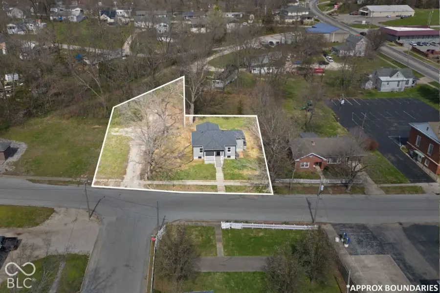 118 W Thornton Street, Paoli, IN 47454 - #2