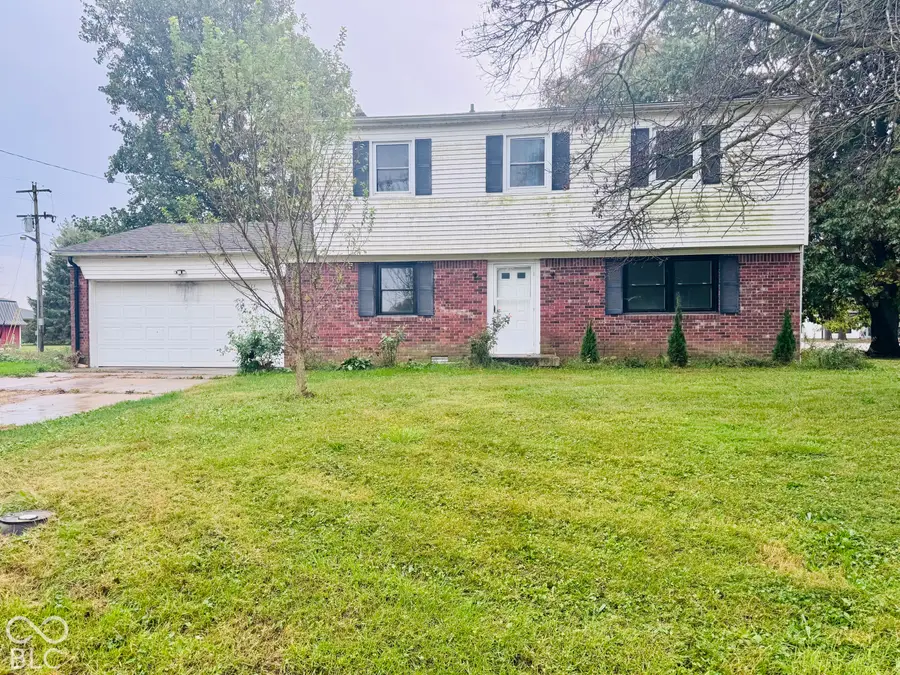 1315 W Grant Street, Thorntown, IN 46071 - #3