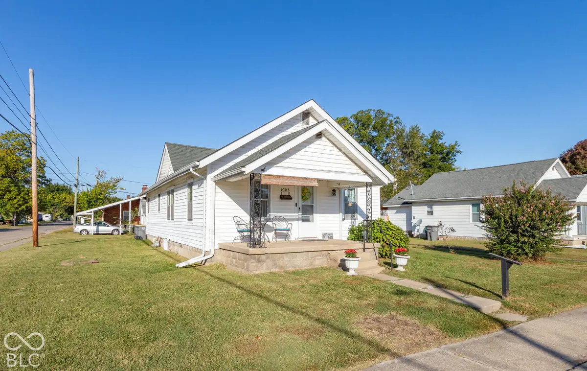 1003 Center Street, Seymour, IN 47274 - #1
