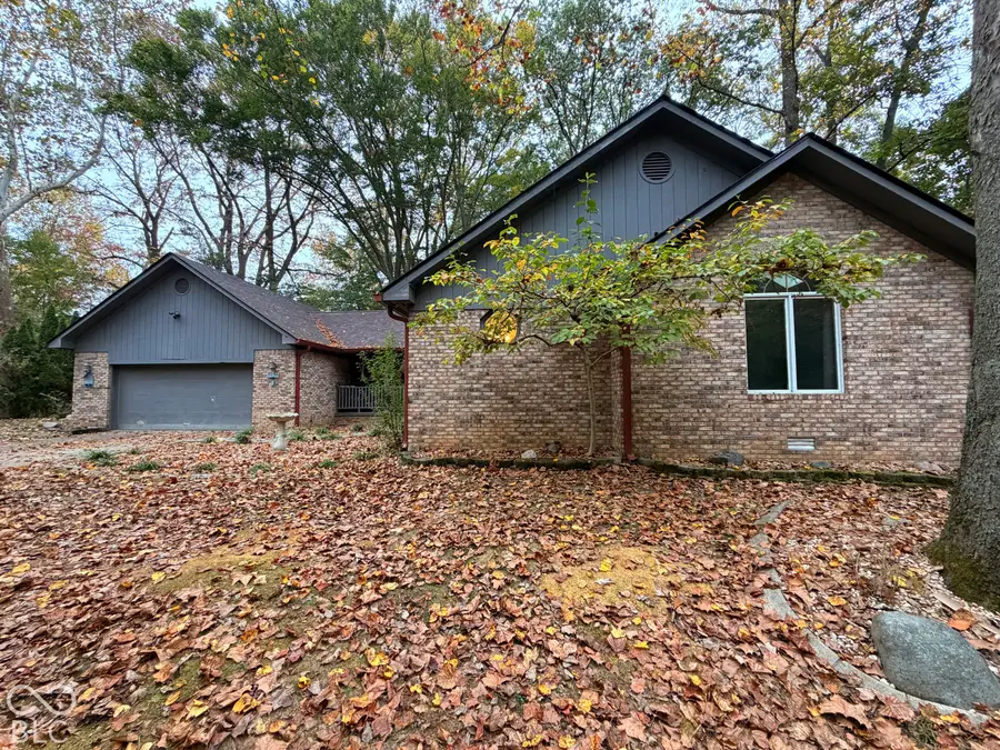 2877 Fox Lake Drive, Martinsville, IN 46151 - #3
