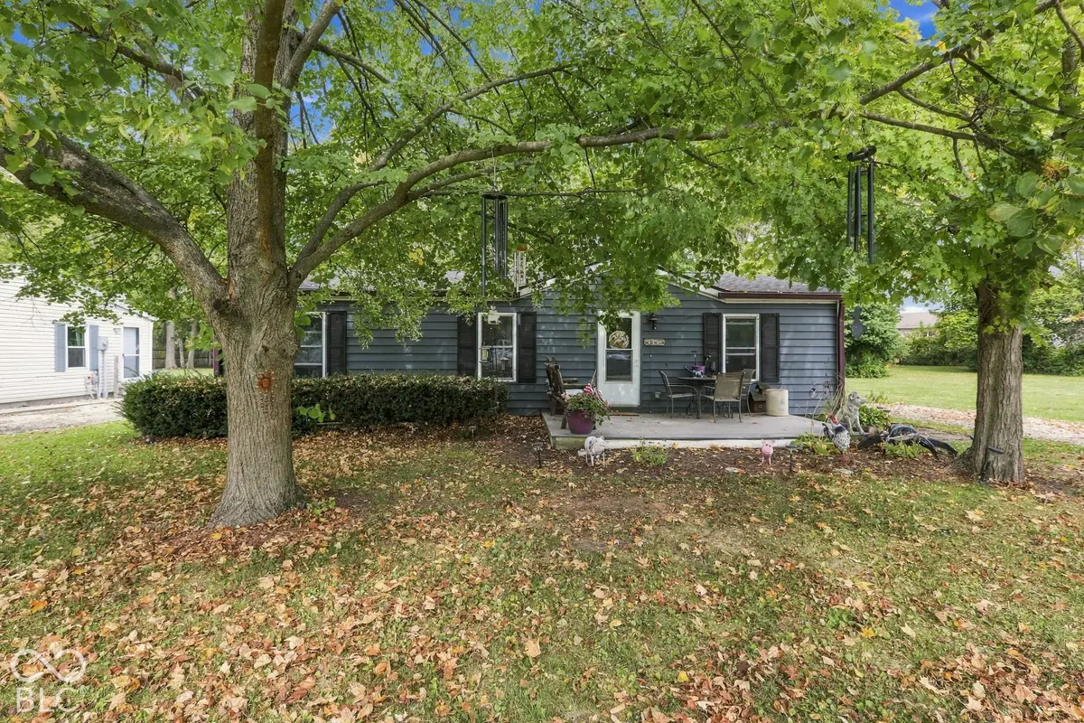 411 W 4th Street, Sheridan, IN 46069 - #1