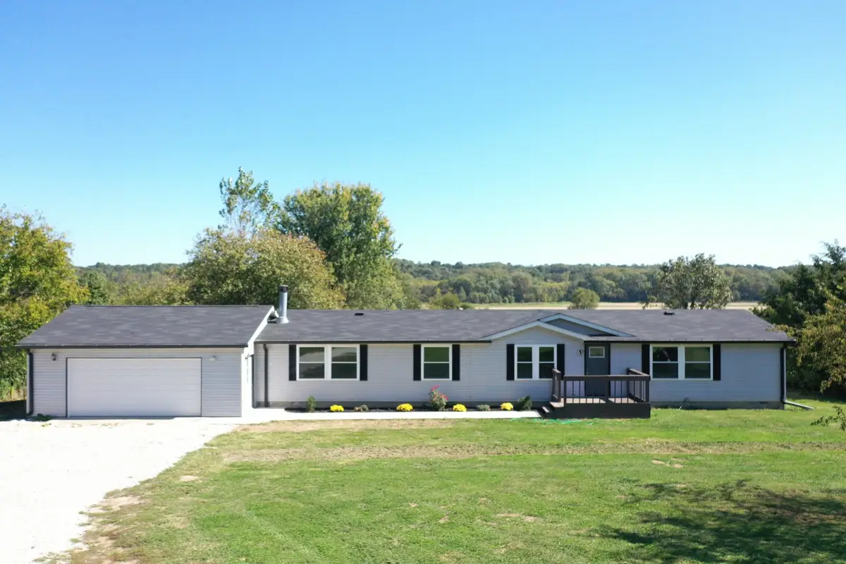 5267 S Coxville Road, Montezuma, IN 47862 - #1