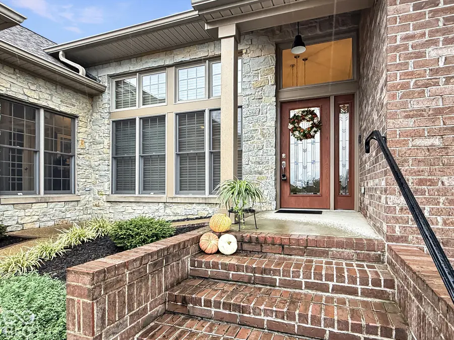 6123 Horizon Drive, Columbus, IN 47201 - #2
