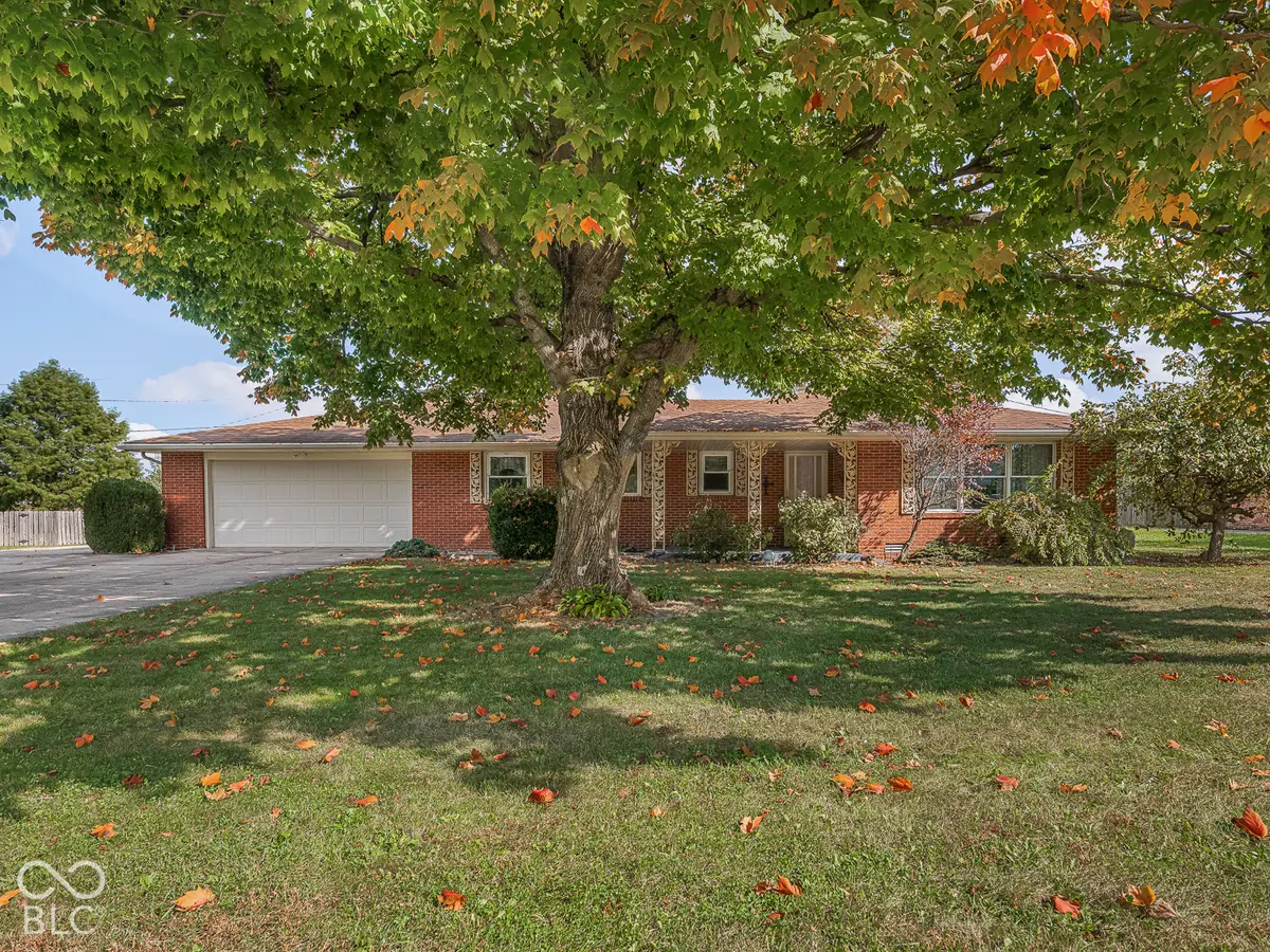 9008 Carriage Lane, Pendleton, IN 46064 - #1