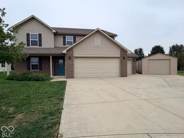 3368 Clairmont Court, Columbus, IN 47203