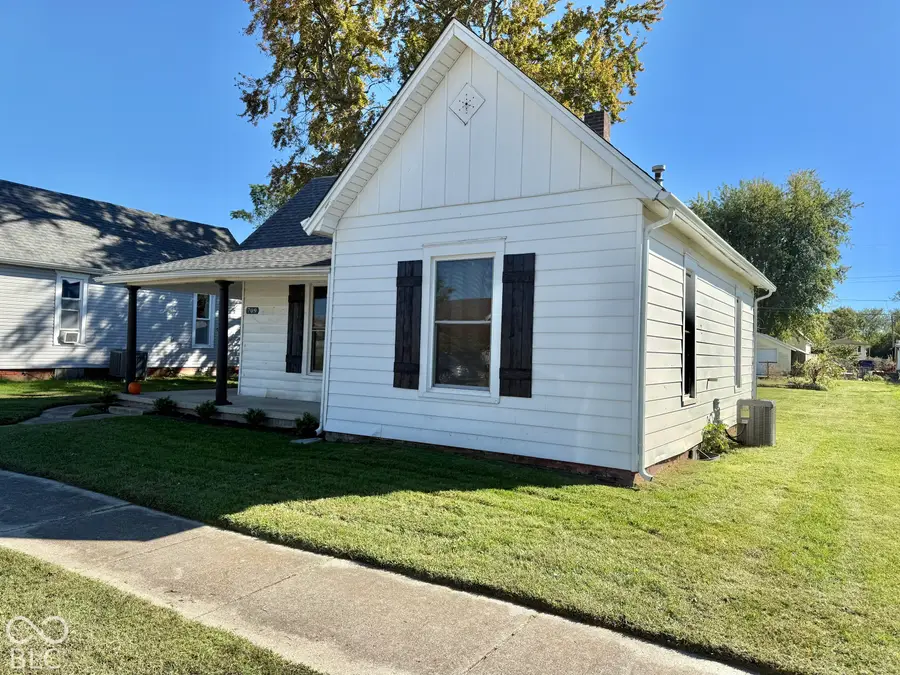 709 W Laurel, Seymour, IN 47274 - #2