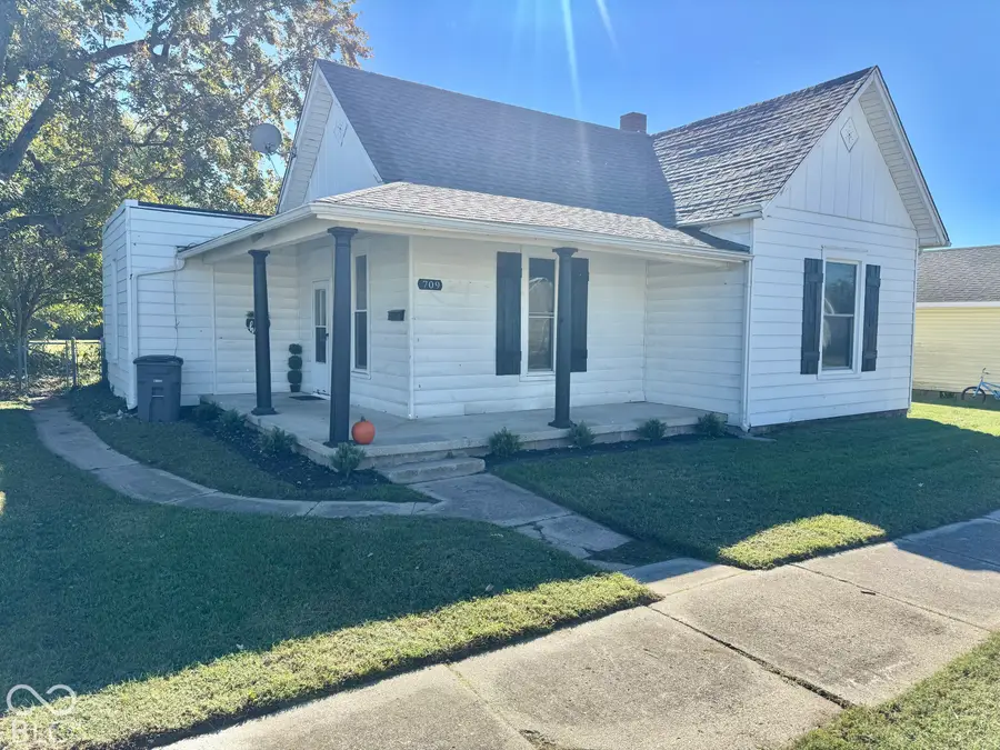 709 W Laurel, Seymour, IN 47274 - #3