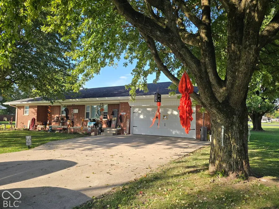 206 N Pike Street, Kempton, IN 46049 - #2