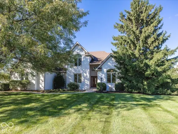 11582 Sutton Place Drive E, Carmel, IN 46032
