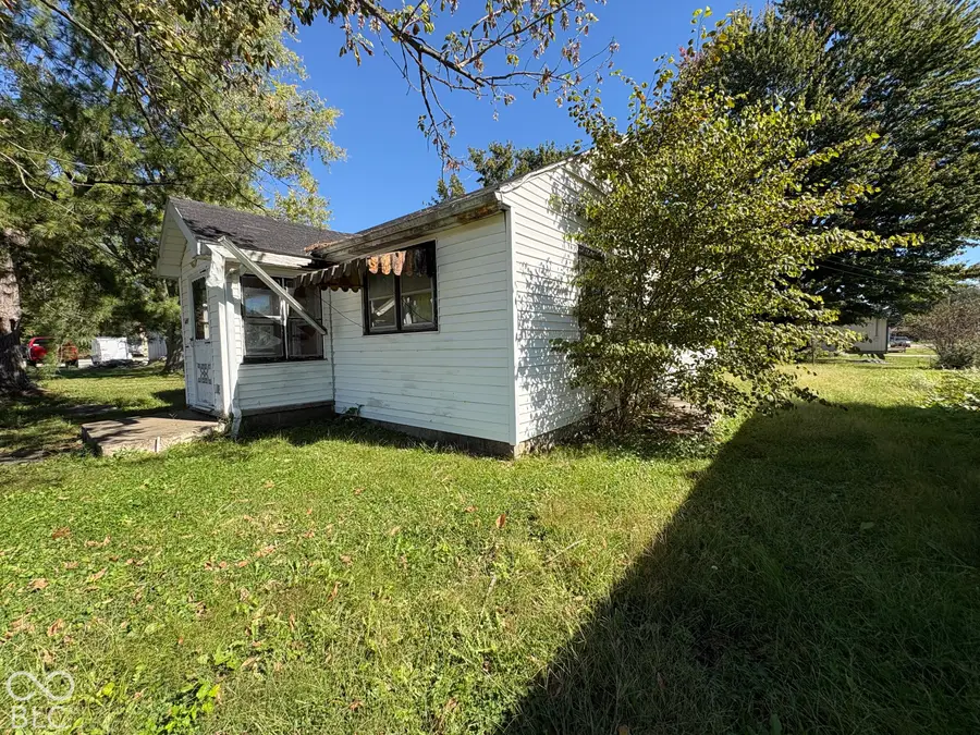 605 Outline, Clay City, IN 47841 - #2