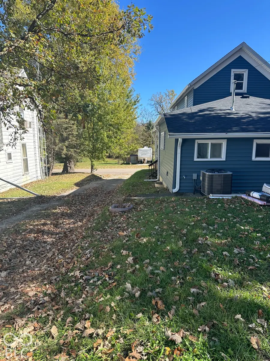 522 S Jefferson Street S, Hartford City, IN 47348 - #3