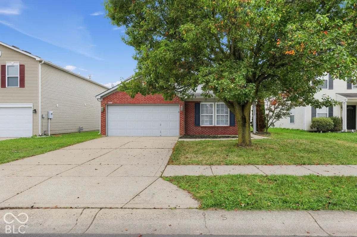 10335 Carrington Way, Indianapolis, IN 46234 - #1