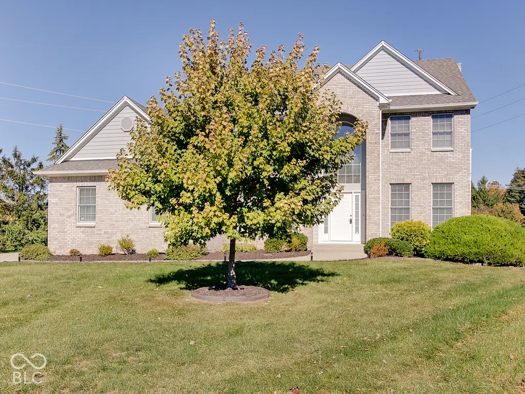 400 Lois Way, Carmel, IN 46032 - #1