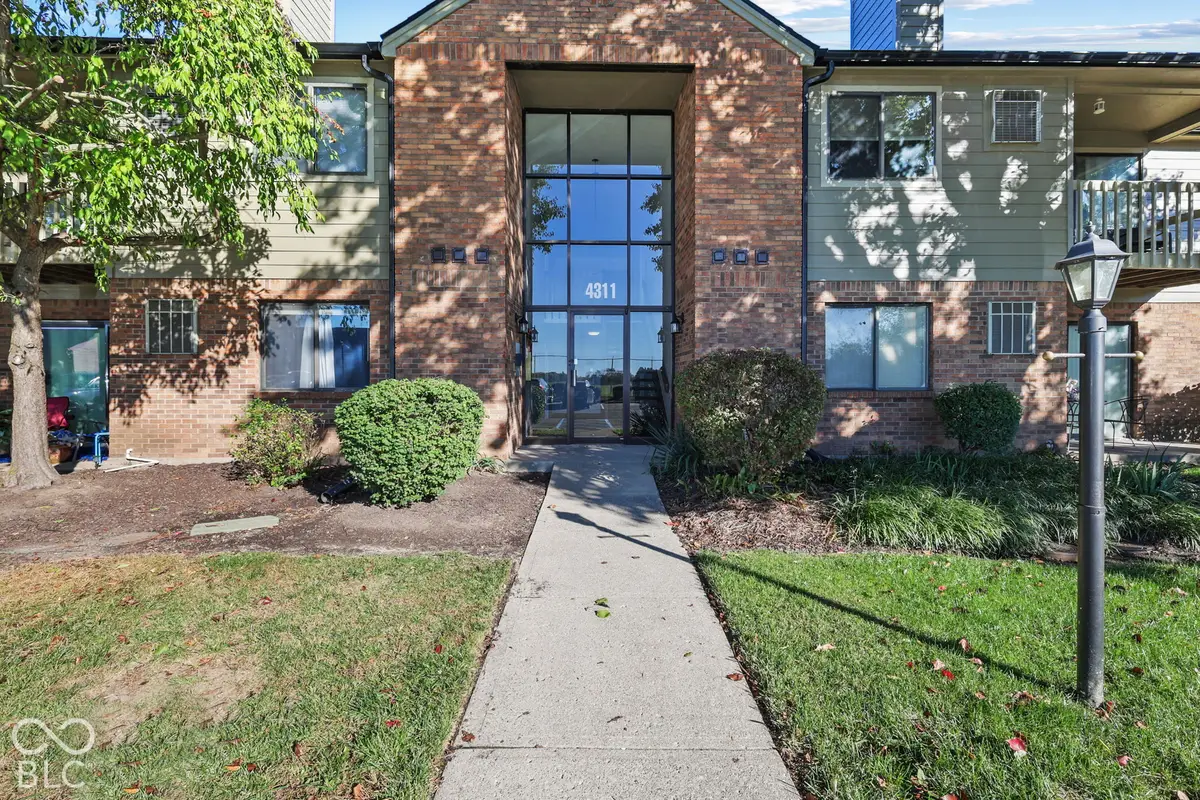 4311 Village Parkway Circle W #2, Indianapolis, IN 46254 - #1