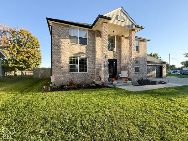955 Cambridge Lane, Edinburgh, IN 46124