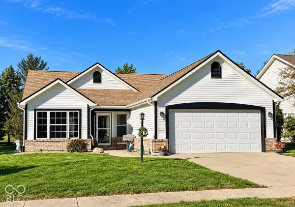 5884 Hollow Oak Trail, Carmel, IN 46033