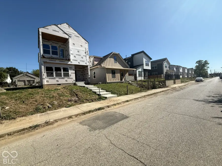 215 N Keystone Avenue, Indianapolis, IN 46201 - #3