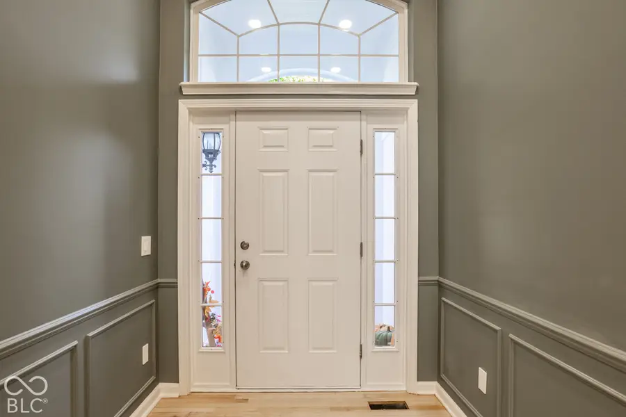 8783 W Cobblestone Drive, Zionsville, IN 46077 - #3