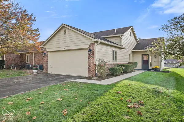 1919 Crystal Bay East Drive, Plainfield, IN 46168