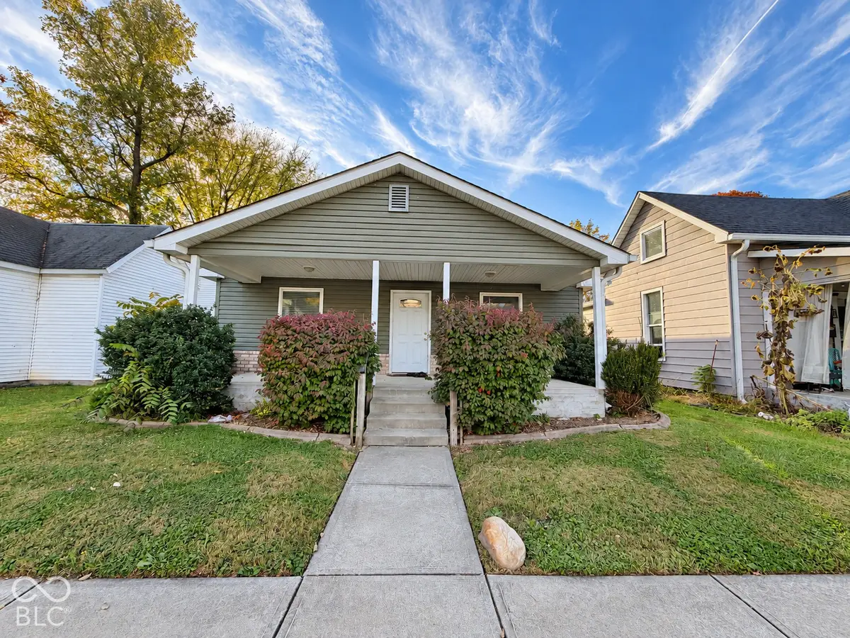 921 S Pike Street, Shelbyville, IN 46176 - #1